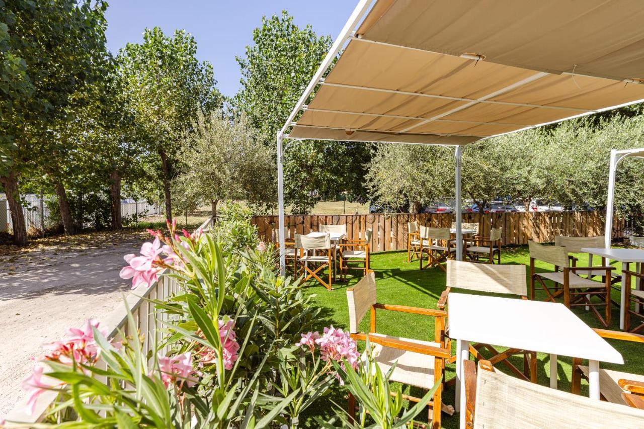 Hotel Sorriso Misano Adriatico Esterno foto